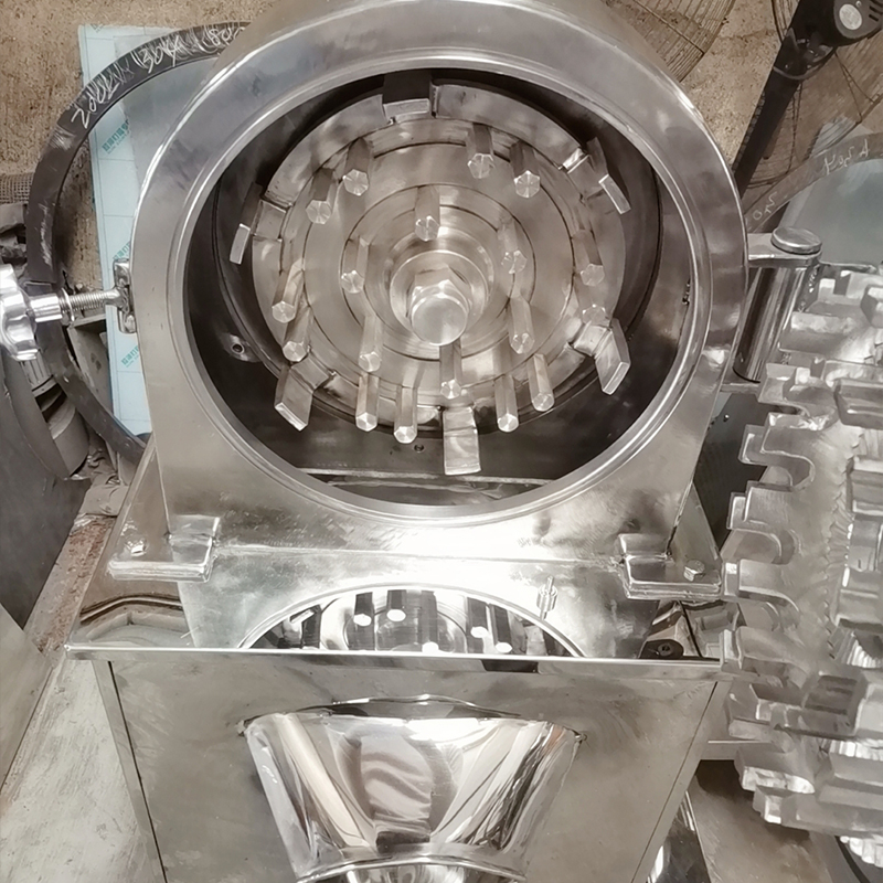 萬能粉碎機(jī)